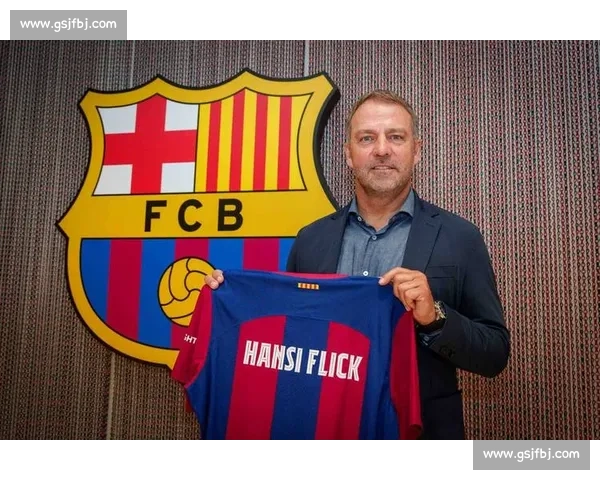 巴萨拒续莱万：42 球功勋明夏离队，青春革命压倒情怀