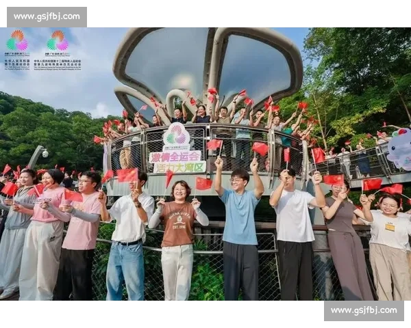 冰火相拥花都!十五运会火种与火炬燃动融创 冰火相拥花都!十五运会火种与火炬燃动融创